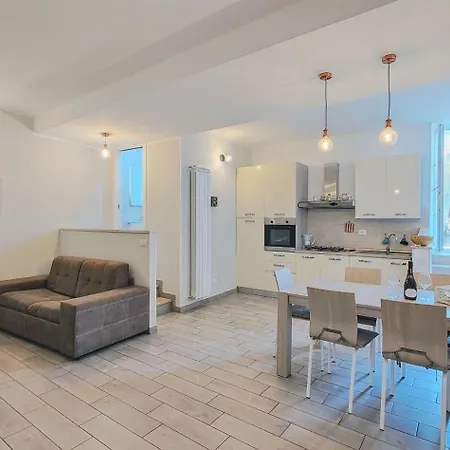 Aria Di Borgo Apartment Nettuno Room photo
